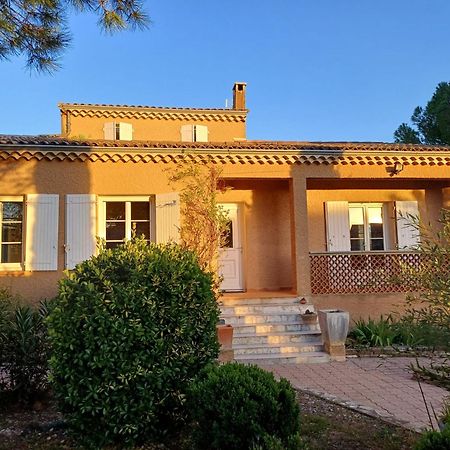 Family First Villa Gargas  Bagian luar foto